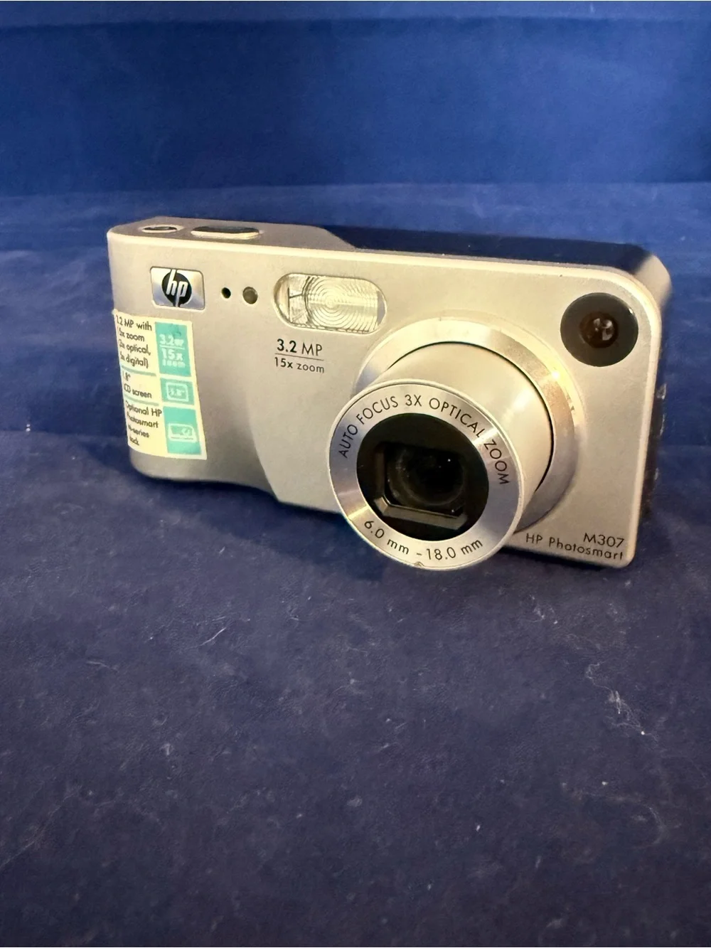 HP Silver Compact Digital Camera 3.2MP with 15x Zoom